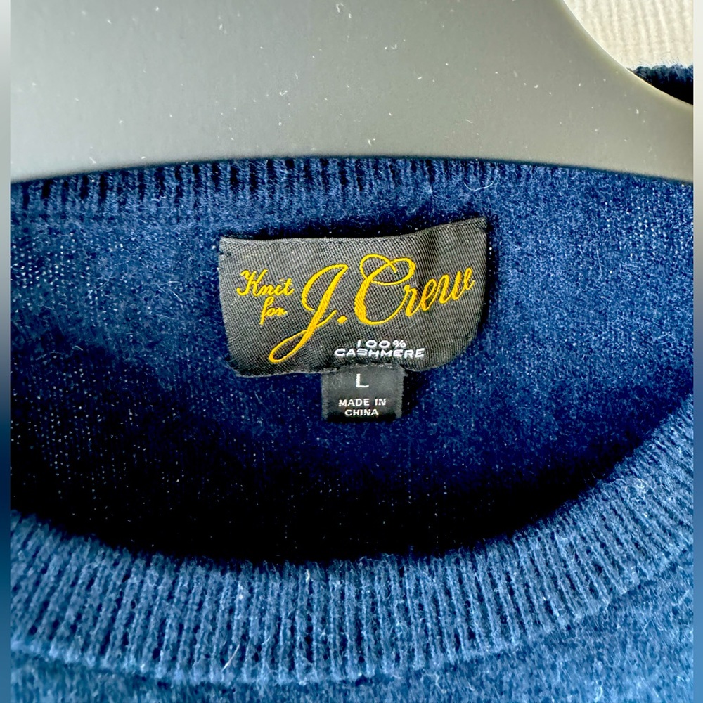 J.Crew men’s 100% cashmere sweater size large